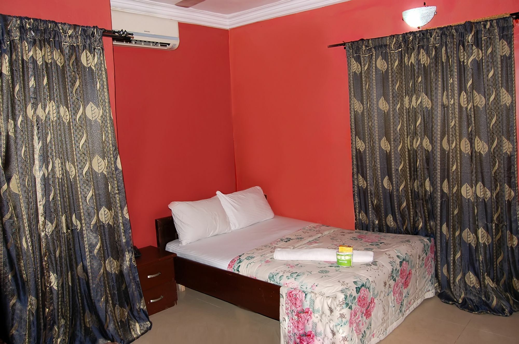 Hardrock Hotel And Suites Lagos Exterior photo